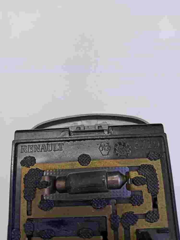 Innenleuchte Renault Scenic RX4 7700433411 77 004 334 11