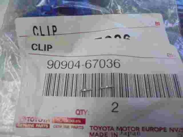Clip Toyota Corolla (120) Cresta 100 Crown S170 4Runner 9090467036 90904-67036