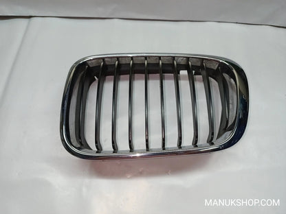 Kuhlergitter Links  BMW 3 E46 815962310 51138159623 5113-8-159.62310