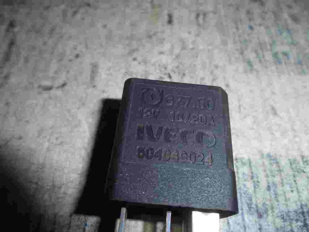 Relais Iveco Daily 504049024 677․50 12V 10/20A