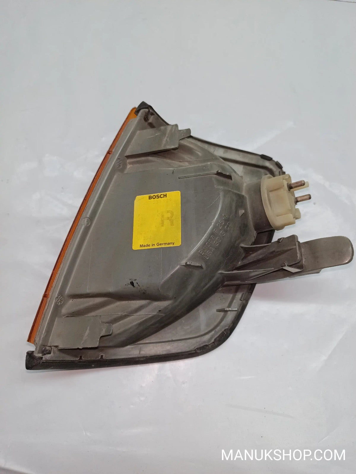Blinker vorne rechts Mercedes-Benz W124 1305233929 1 305 233 929  BOSCH  P25-1