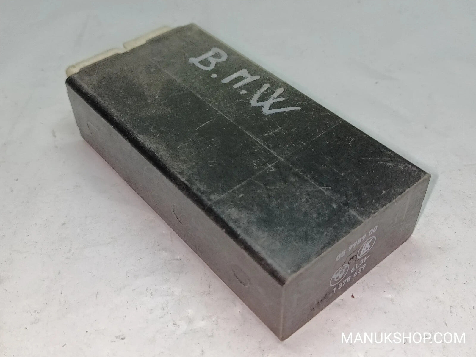 Steuergerät  BMW E24 E28 E30 61311378639 61.31-1 378 639 05998900 05 9989 00