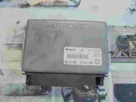 Motorsteuergerät Saab 900 II 4661906 46 61 906 Motronic BOSCH 0261204347