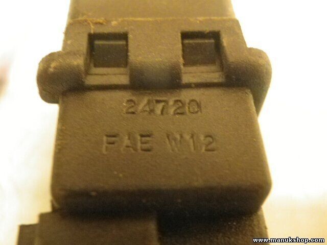 Bremslichtschalter Nissan Pick-up Opel Monterey Subaru FAE 24720