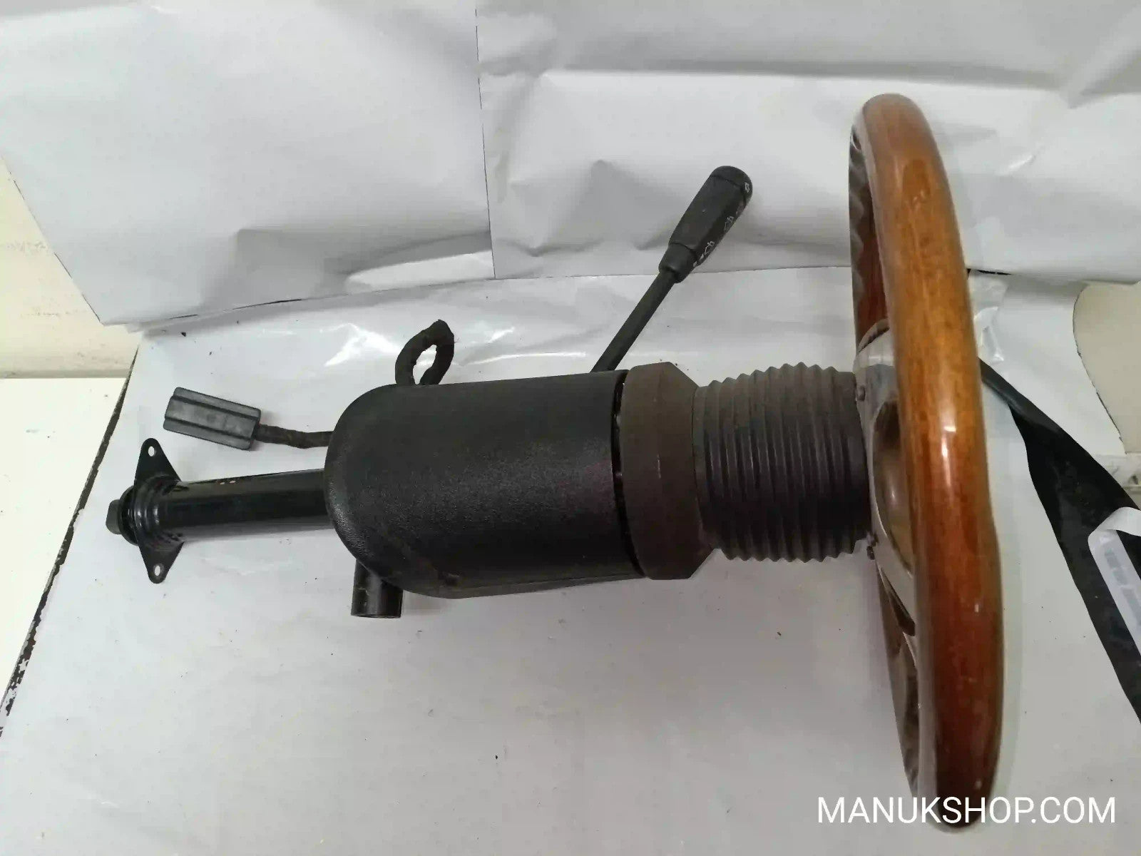 Lenkrad Mercedes-Benz E-Class Momo  W201 W124 1245450124 124 545 01 24