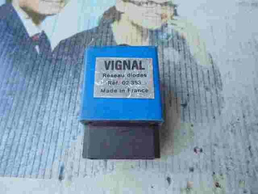 Relais  RENAULT MIDLINER S140 Vignal Reseau diodes 02353 02 353