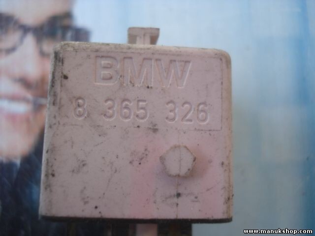 Relais BMW E31 E34 E38 E39 8365326 0332019168