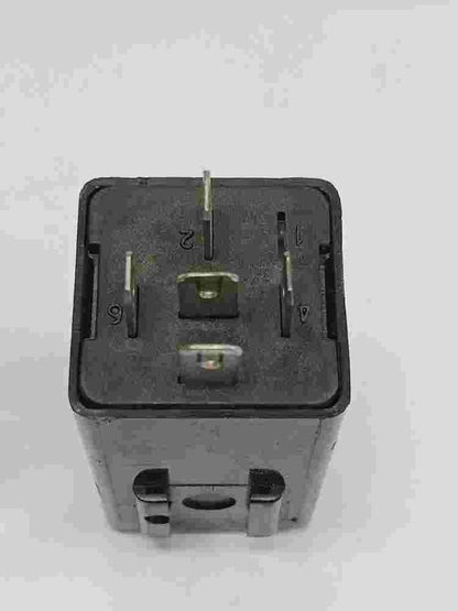 Warnblinker Relais Nissan Nagares ITAS412 ITAS/5-12 12V. 2+1(6)x21W+(2)0...4W.
