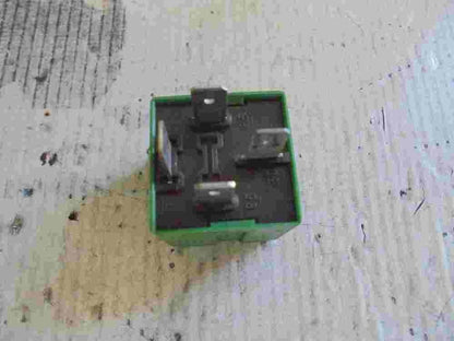 Relais Opel Vectra 13136665 13 136 665 12V GM 81910 819.10 G