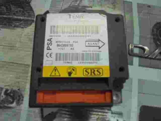Airbagsensor Airbagsteuergerät Peugeot 607 9643869780 A3 Temic L2V2C05A4Y0