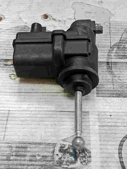Stellmotor Scheinwerfer LWR Leuchtweitenregulierung Land Rover MES SWISS 221