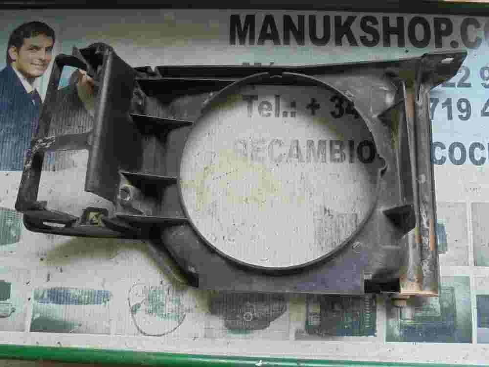 Scheinwerfer Halter Links Mitsubishi Montero Pajero L040 83-90