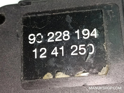 Lichtschalter Blinkerschalter Opel Calibra Tigra Astra F Corsa  90228194 1241250