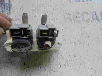 Magnetventil Luftfahrwerk Ventile Mitsubishi Pajero K5T80296