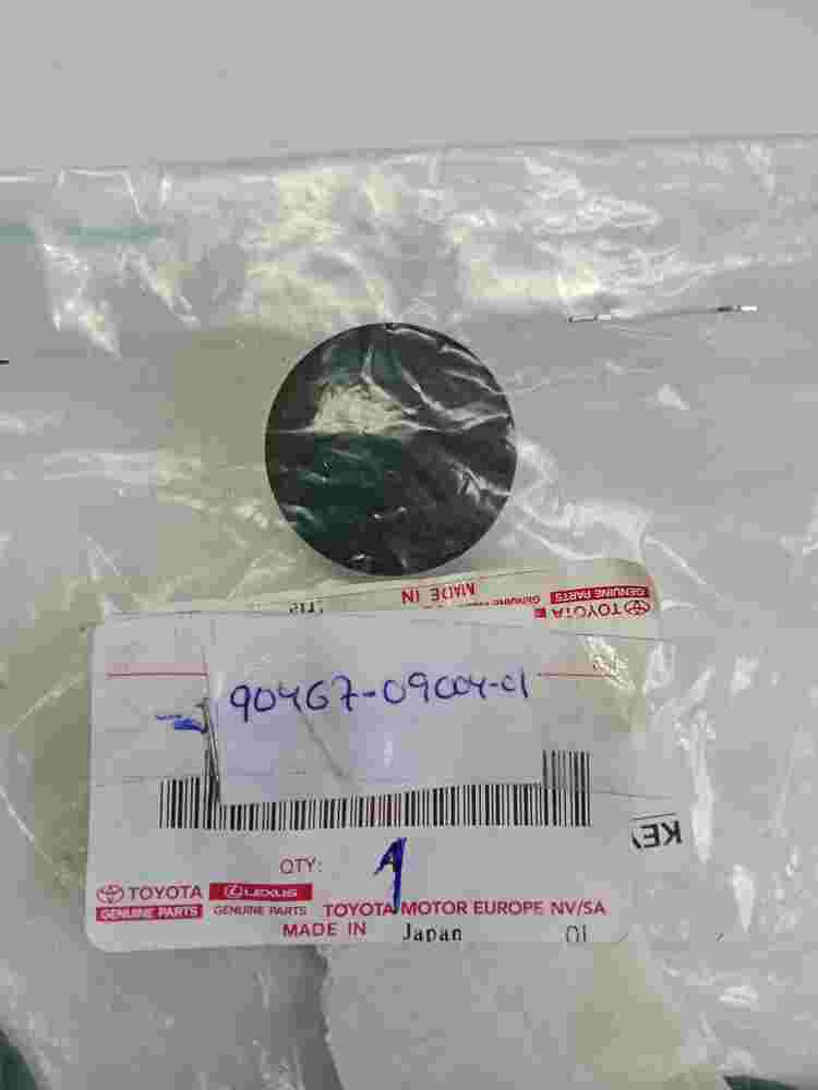 Retainer Clip  Toyota PickUp 904670900401 90467-09004-01