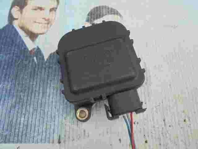 Stellmotor Heizung  BMW 3 E36 61319361911 0132801101 9094803195 B132801101