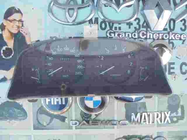 Kombiinstrument Tacho Toyota Corolla E120 E130 838001E180 2573205120 257320-5120