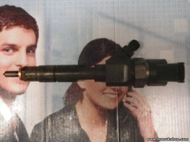 Einspritzdüse injektor Nissan Renault Opel 7700111014 BOSCH 0445110021