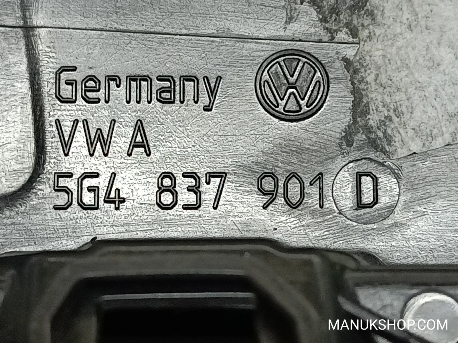 Armaturenbrett Zierleiste VW Volkswagen Golf VII 5G4837901 5G4 837 901