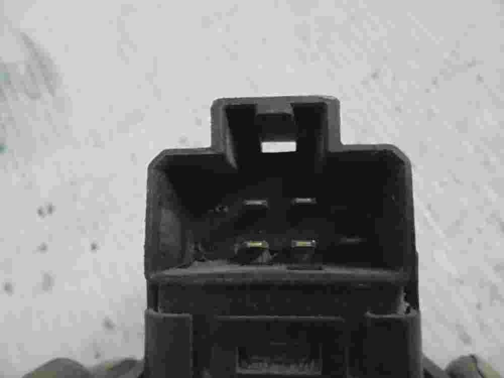 Fensterheber schalter vorne rechts Nissan Terrano Ford Maverick T2 221891 5 pin