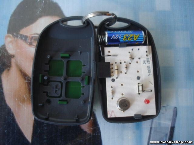 Funkfernbedienung Schlüssel Gehäuse 02032158281 0302 66640-R NEO BAKOM