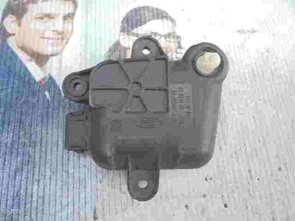 Stellmotor Heizung  Ford Fiesta Ka Puma 96FW19B634AE 96FW-19B6-34AE 05042010