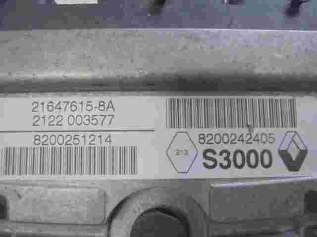 Motorsteuergerät Renault Megane II SAGEM S3000 216476158A  8200251214 8200242405