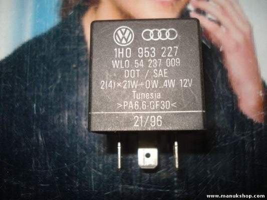 Warnblinker Relais Golf Polo Passat Seat 1H0953227 1HO953227 WLO 54237009 Nr.191
