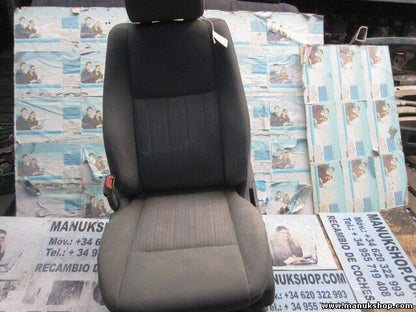 Sitz vorne rechts Jeep Grand Cherokee WJ WG 2.7 CRD 4x4 120 kW 163 PS 2008