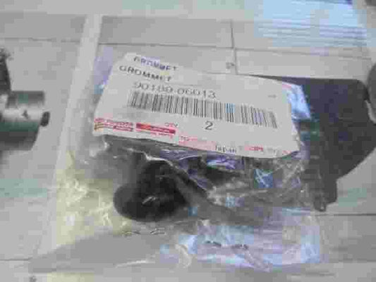 Screw Grommet  Toyota Corolla 140 150 120 9018906013 90189-06013