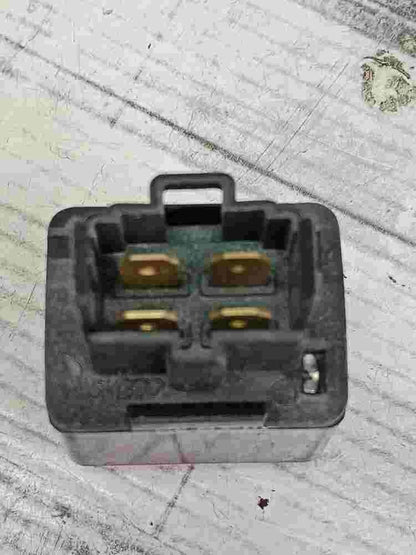 Kühlerlüfter Relais Kia Pride NO30A 0K11C67740 0K11C-67-740 OK11C67740