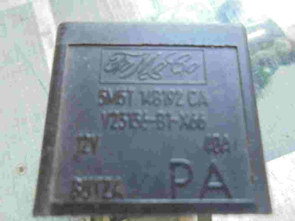 Relais Ford FoMoCo 5M5T14B192CA 5M5T 14B192 CA V23136-B1-X66 V23136B1X66