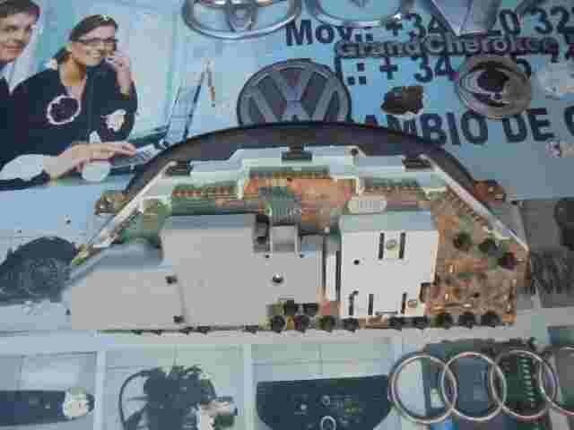 Kombiinstrument Tacho Berlingo Peugeot Partner M49 9636105580 539905 N2 ST
