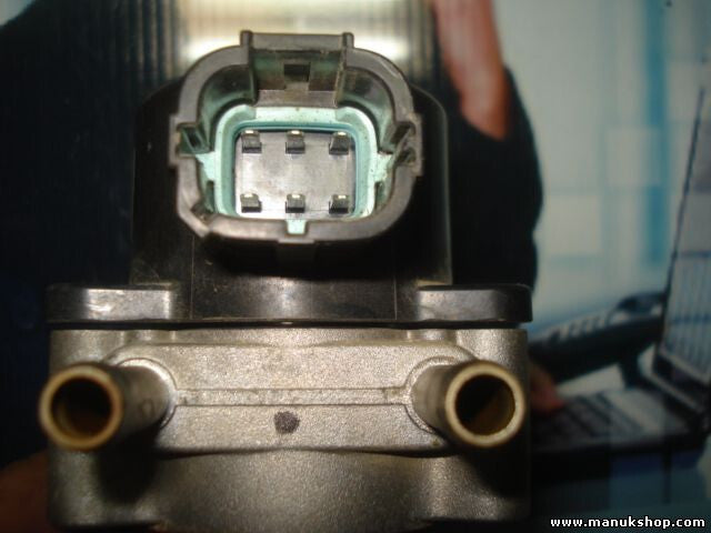 Abgasrückführungsventil AGR Nissan Almera N16 Primera (P11 ) 147105M001 AMV5107A