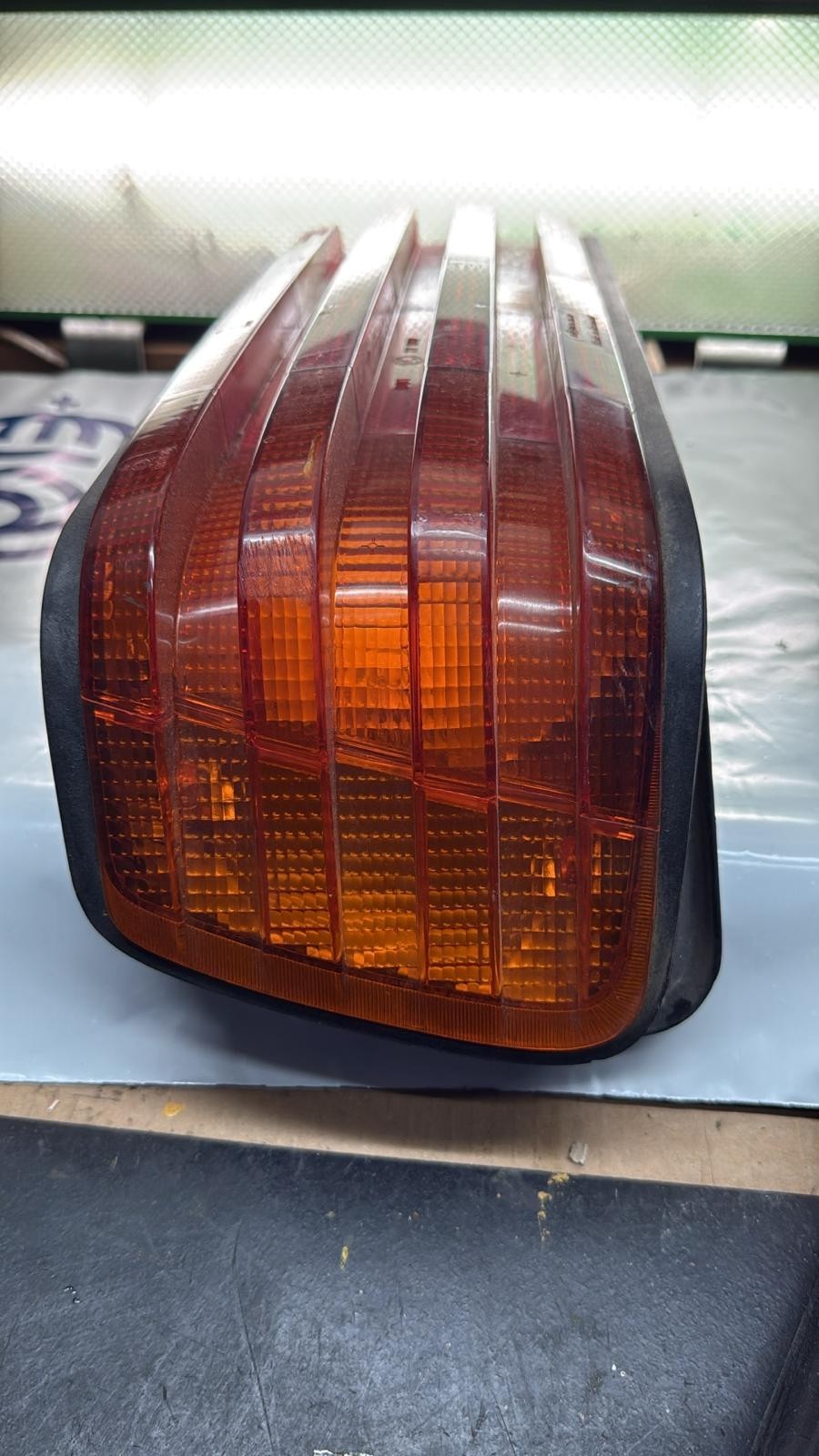 Rückleuchte Links  Mercedes S-Class W126 1268200764 L  1268200764L 220720030000
