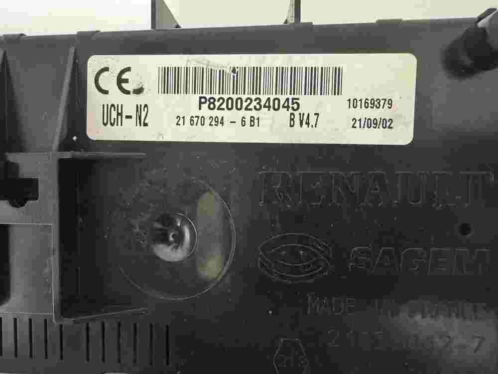 Sicherungskasten Renault Clio UCH-N2 P8200234045 8200234045 SAGEM 216702946B1