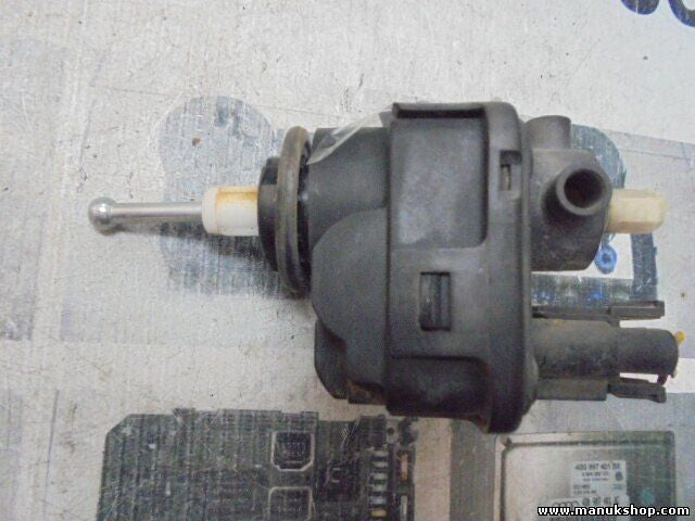 Stellmotor Scheinwerfer LWR Leuchtweitenregulierung Mitsubishi Pajero Montero