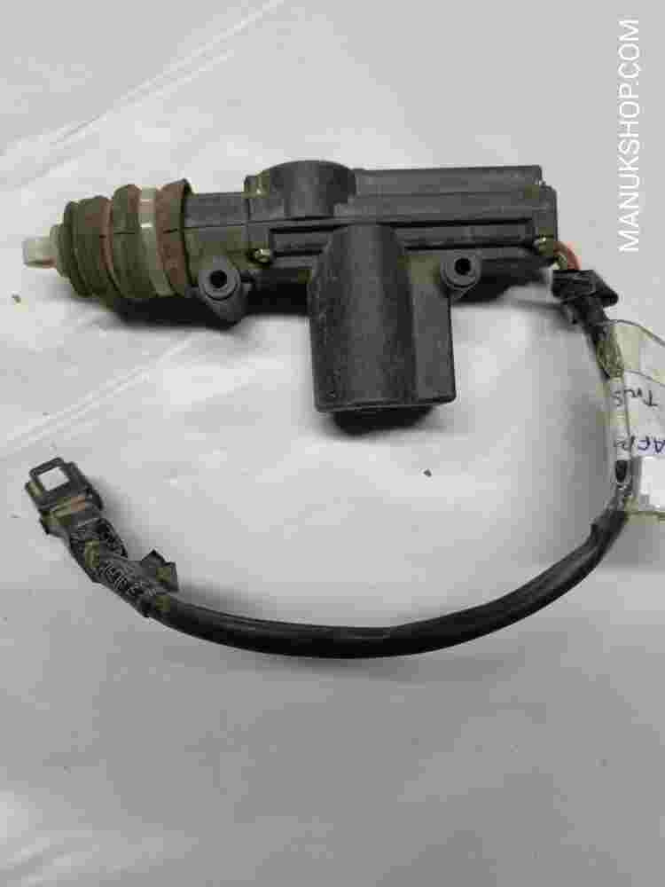 Stellmotor Heckklappe Zentralverriegelung  Tata Safari Padmini 5-20