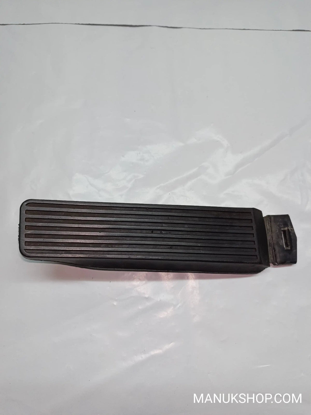 Gaspedalstellung Mercedes-Benz W124 W126 1263000504 126 300 05 04 1233010082