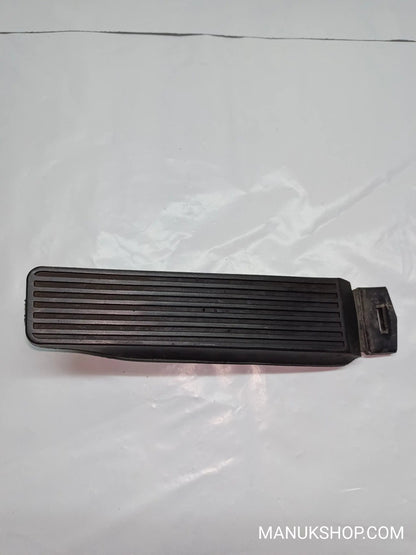 Gaspedalstellung Mercedes-Benz W124 W126 1263000504 126 300 05 04 1233010082