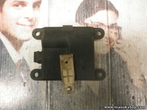 Stellmotor Heizung Nissan X-Trail T30 2.0 3J11030820 3J110 30 820 030801