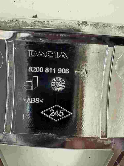 Emblem Logo hinten  Dacia Logan Sandero 2004-2017 8200811906A ..