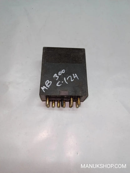 Relais Klimaanlage Mercedes Benz C124 28730489 2873-04