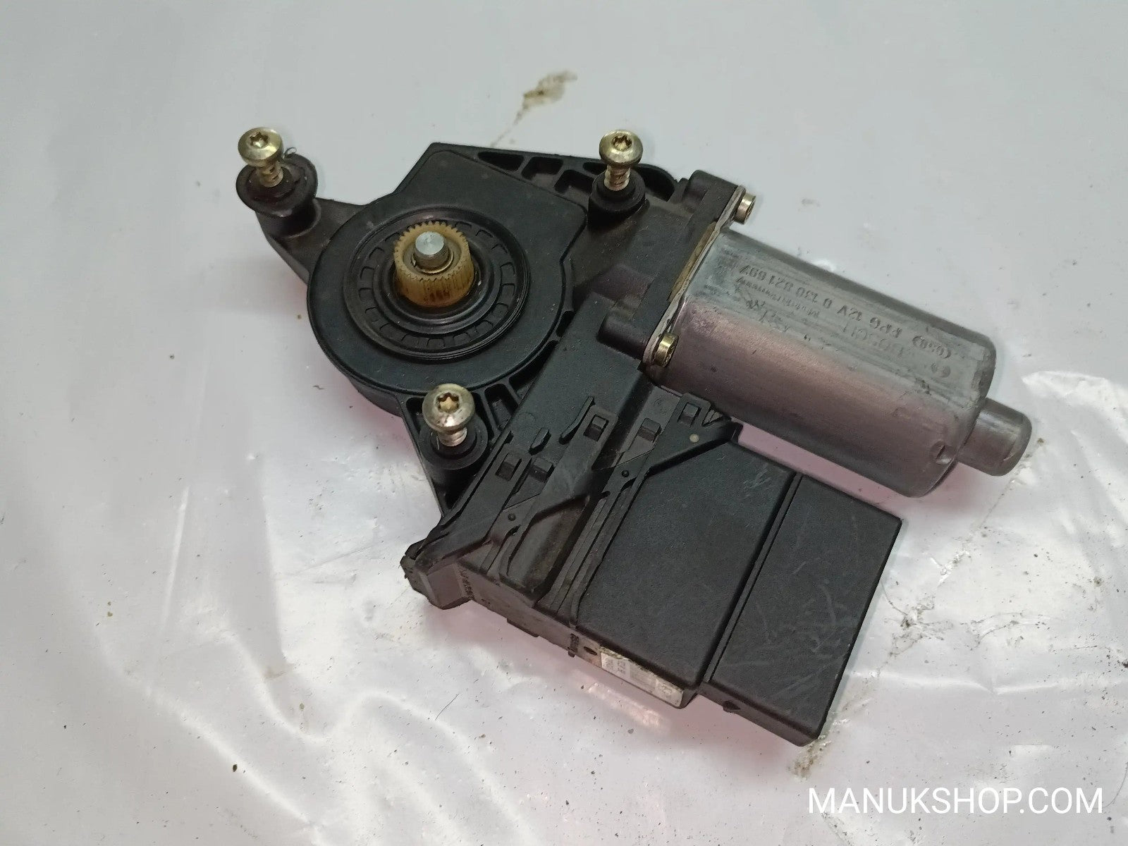 Fensterheber motor hinten links VW Passat B5 BOSCH 0130821697 0 130 821 697