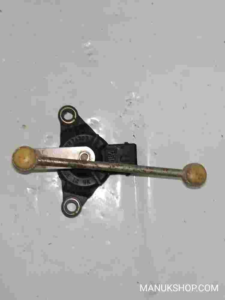 Niveausensor Leuchtweite Lexus RX 300 Toyota Land Cruiser 8282112430 82821-12430