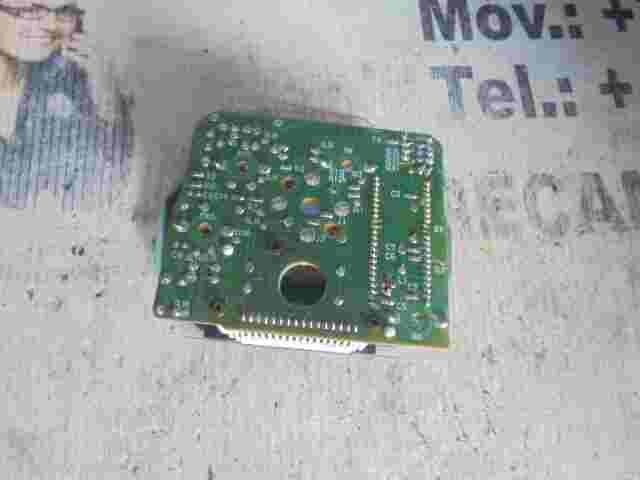 Tachometer Land Rover Freelander YAC112540 LR0008004 LR-0008-004 CB40 S 0138