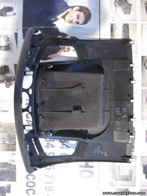 Mittelkonsole Mitsubishi L 200 K7_T, K6_T 2.0 1997 ccm, 90 KW, 122 PS MN179802ZZ