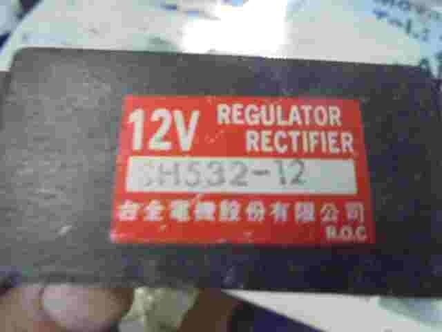 Spannungsregler Honda CH 125 CB 250 SH53212 SH532-12 SH 53212 12V