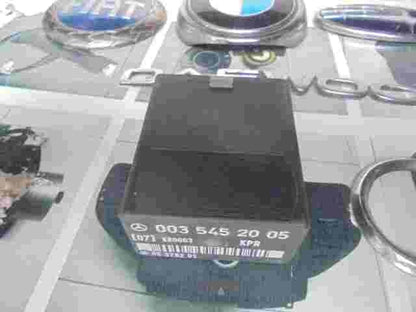 Kraftstoffpumpe relais Mercedes  W124 W201 0035452005 (07) KR0003 LK 05370201
