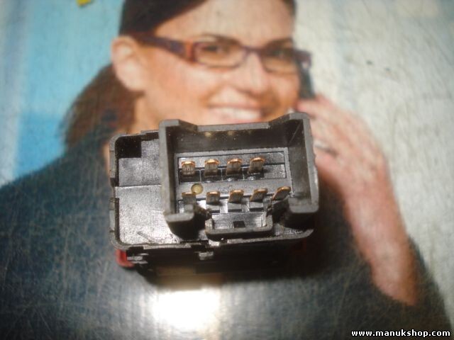 Warnblinkschalter Hazard switch warning Land Rover Freelander 01638 YUG102220